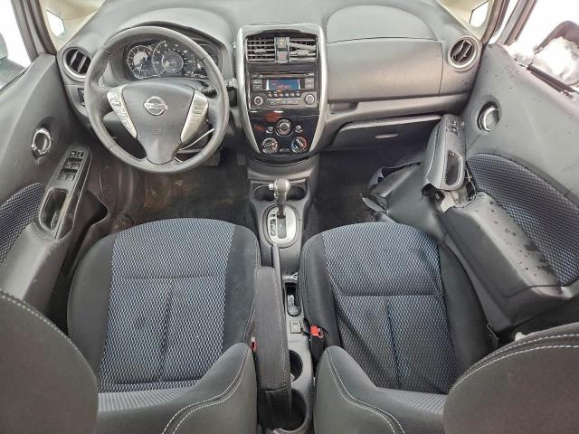 Nissan Versa S Image 10