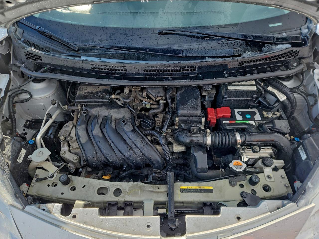 Nissan Versa S Image 7