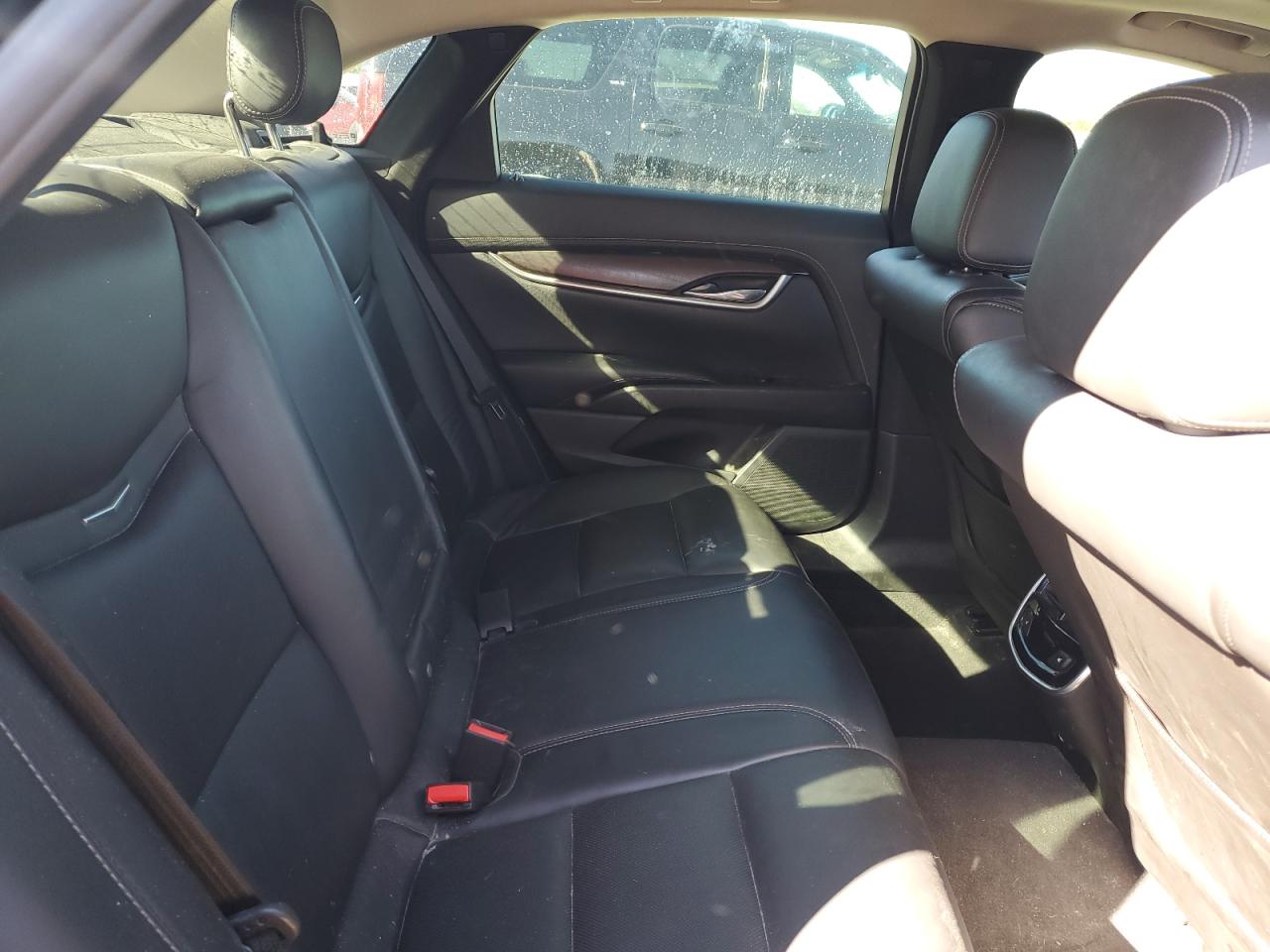 Cadillac XTS Luxury Image 7