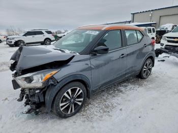  Salvage Nissan Kicks