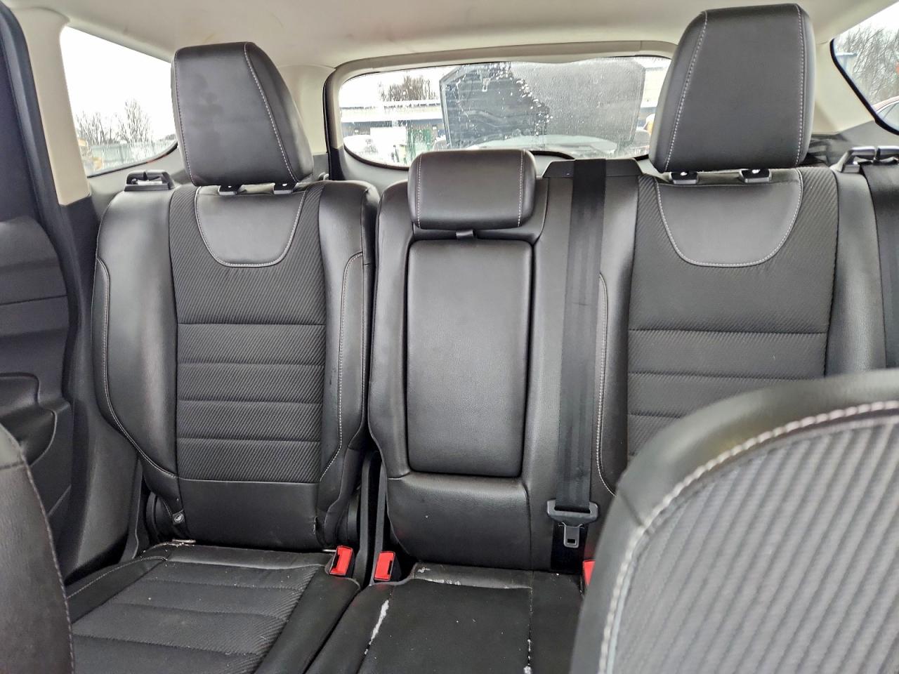 Ford Escape Titanium Image 7