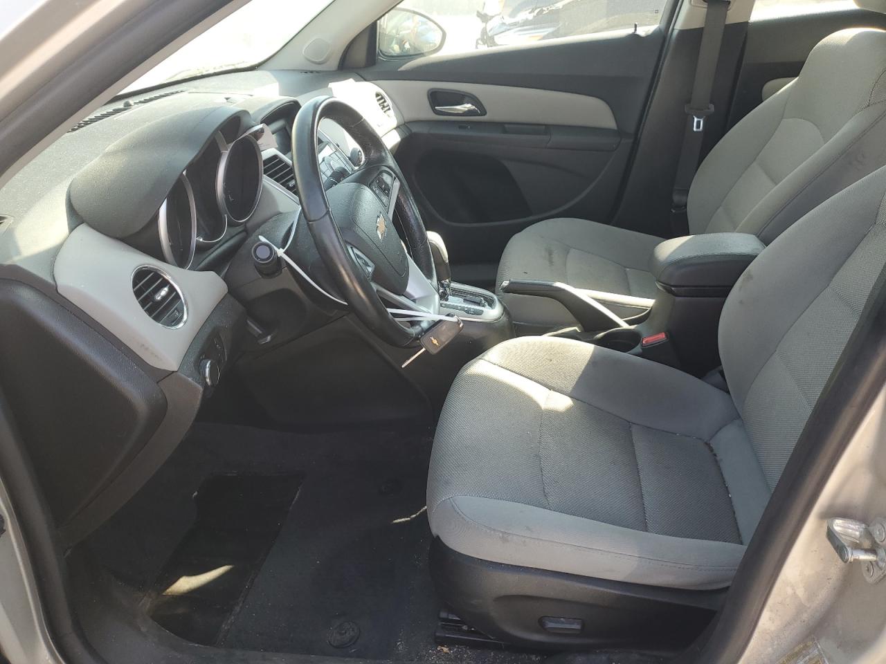 Chevrolet Cruze Lt Image 9