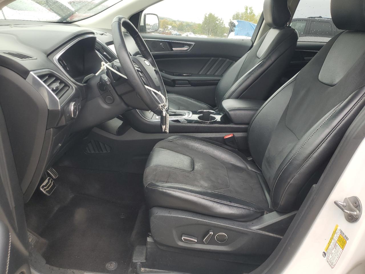 Ford Edge Sport Image 3