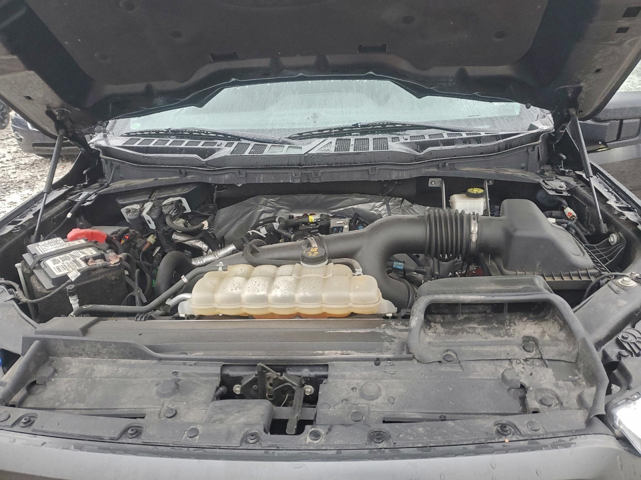 Ford F-150 Supercrew Image 12