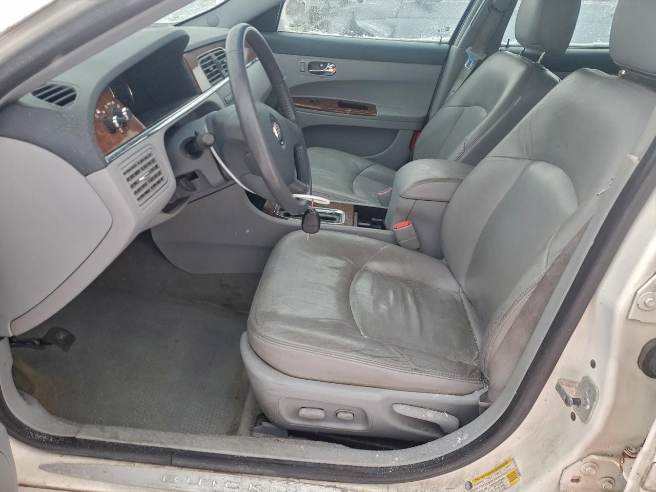 Buick LaCrosse Cxl Image 10