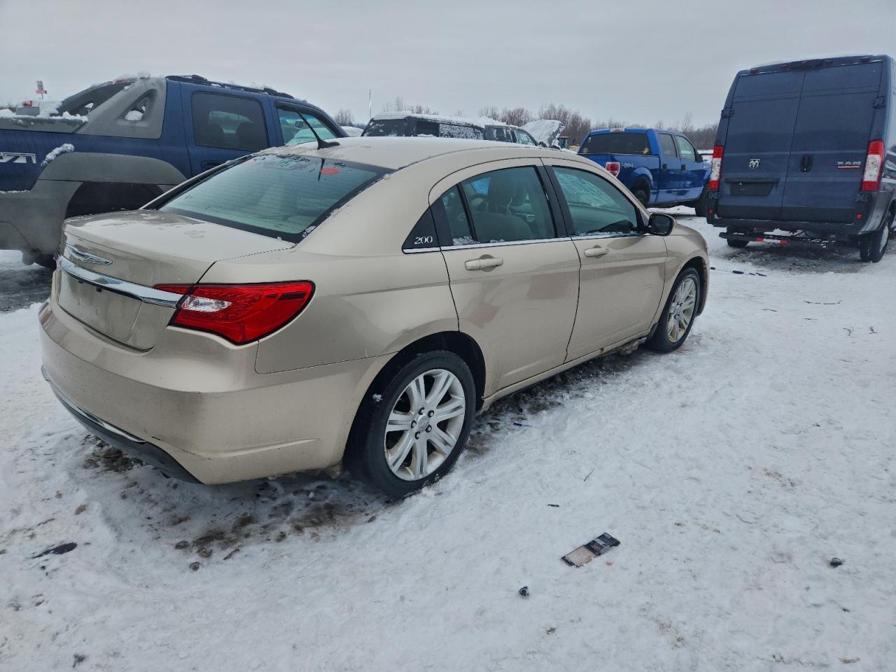 Chrysler 200 Touring Image 2