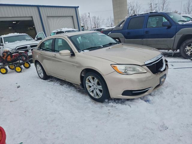 Chrysler 200 Touring Image 4