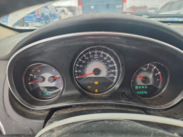 Chrysler 200 Touring Image 7