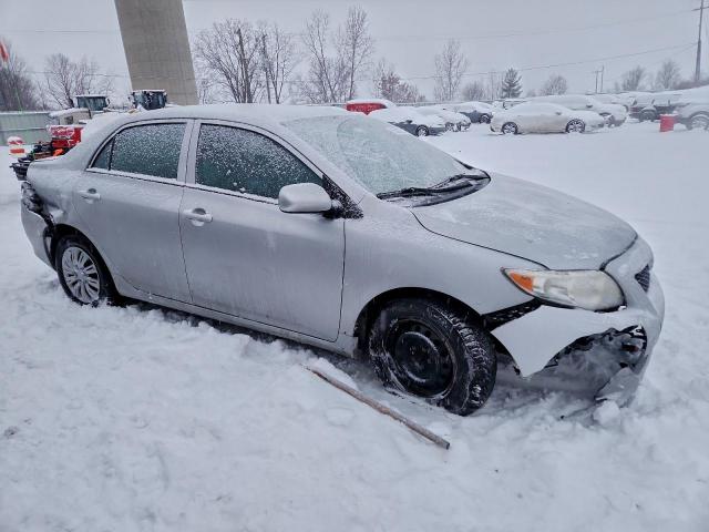 Toyota Corolla Base Image 12