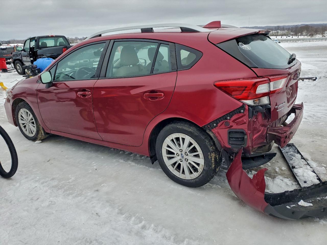 Subaru Impreza Premium Image 4