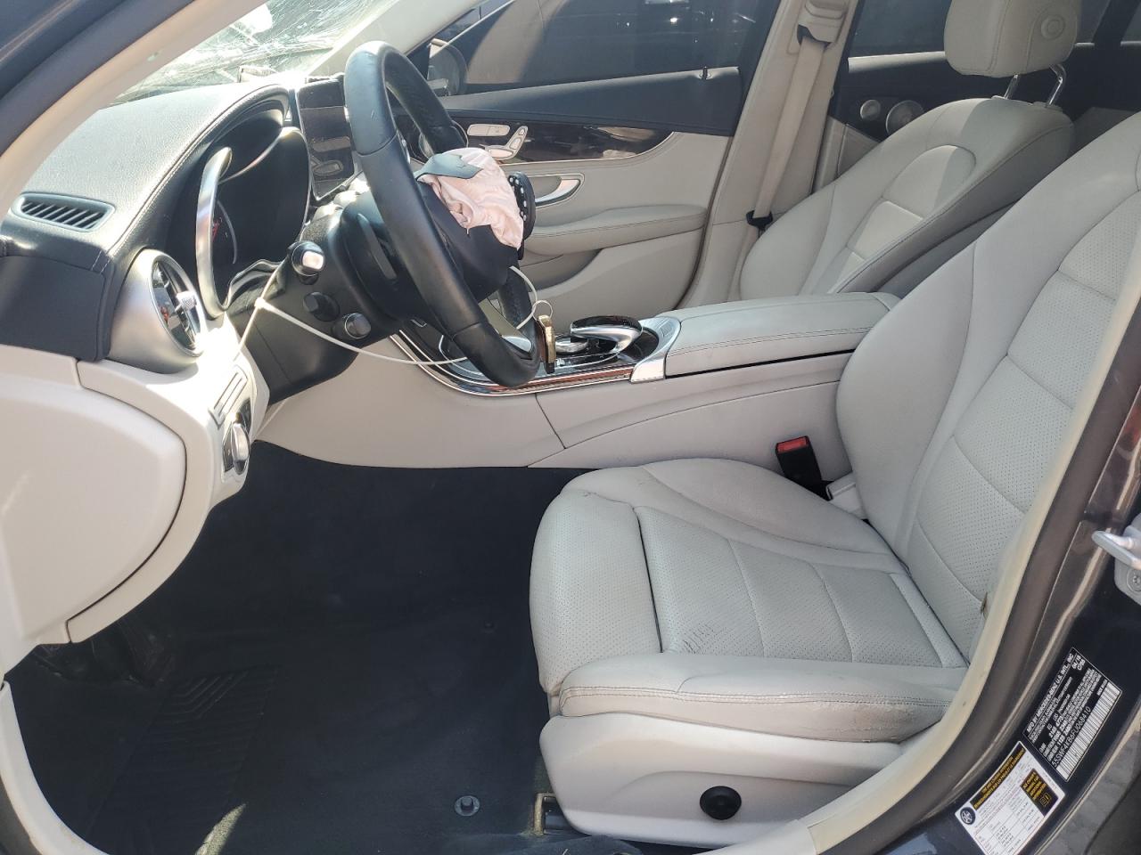 Mercedes-Benz C-Class 300 4matic Image 7