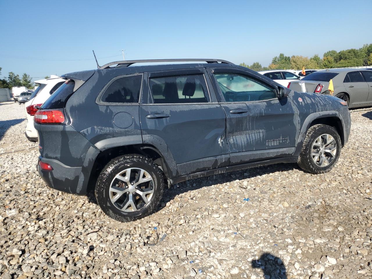 Jeep Cherokee Trailhawk Image 2