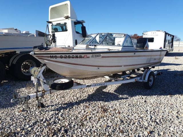 Crestliner Boat Image 4