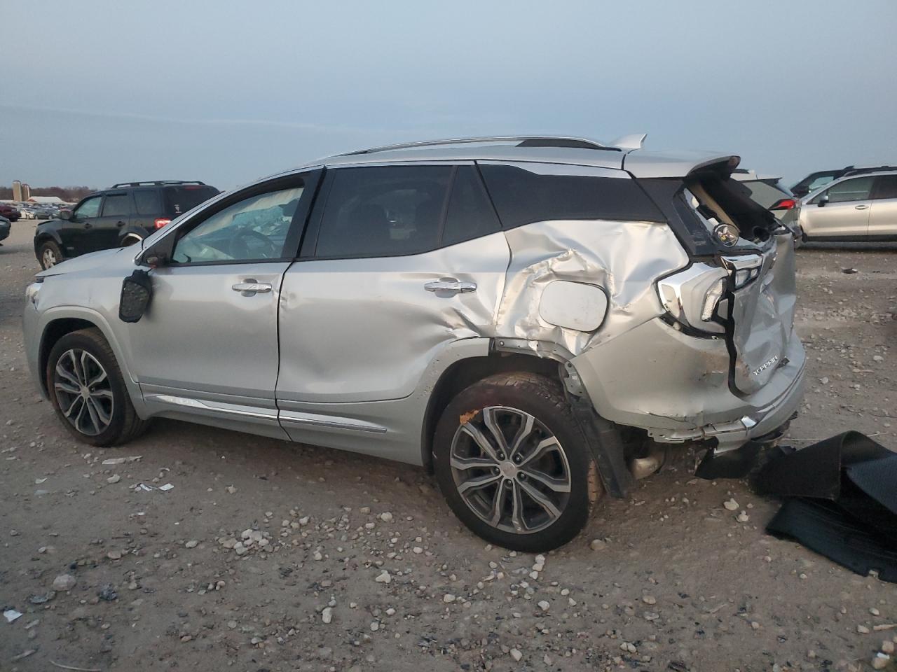 GMC Terrain Denali Image 3