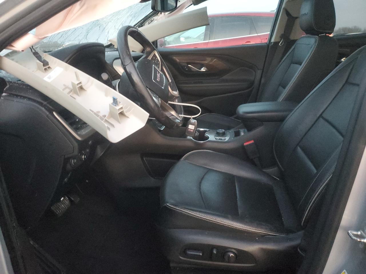 GMC Terrain Denali Image 4