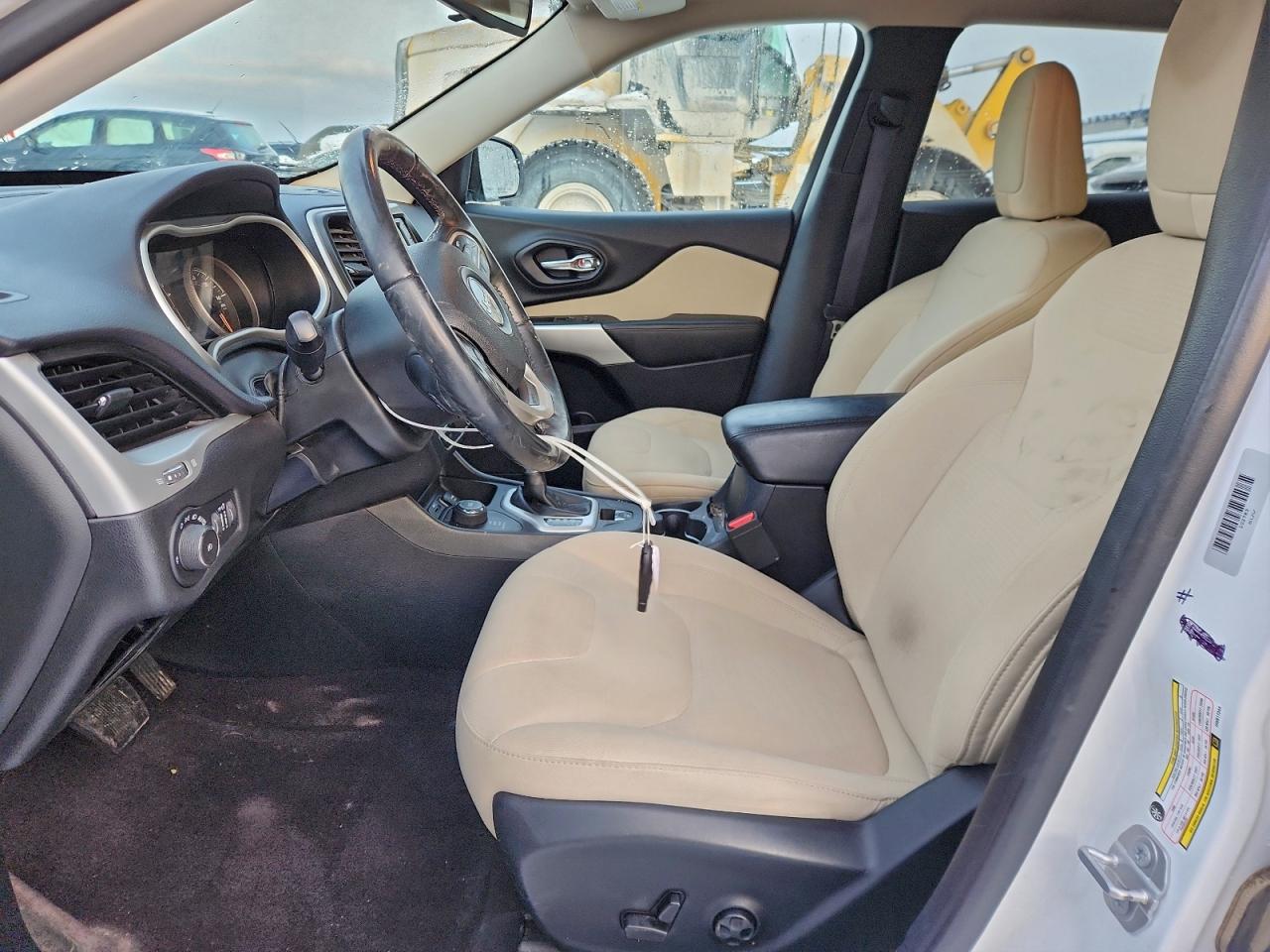 Jeep Grand Cherokee Latitude Image 7