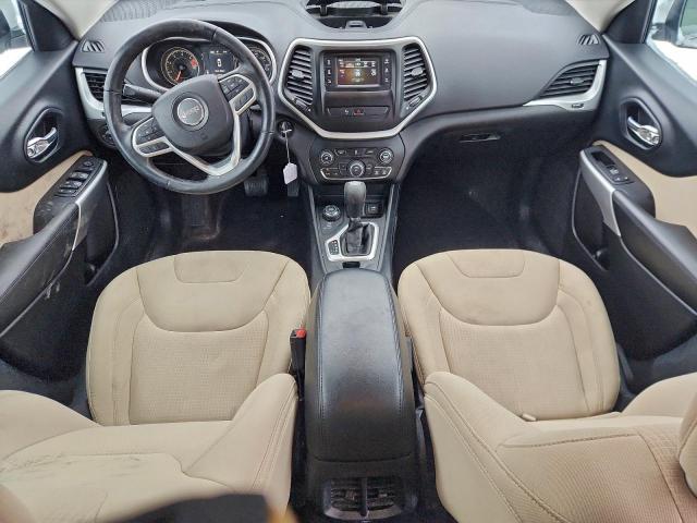 Jeep Grand Cherokee Latitude Image 11