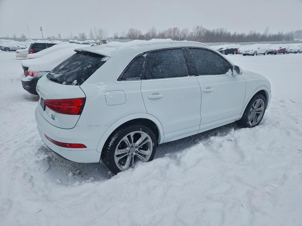 Audi Q3 Premium Plus Image 5