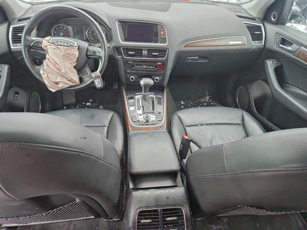 Audi Q5 Premium Plus Image 2