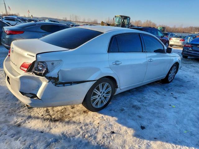 Toyota Avalon Xl Image 3