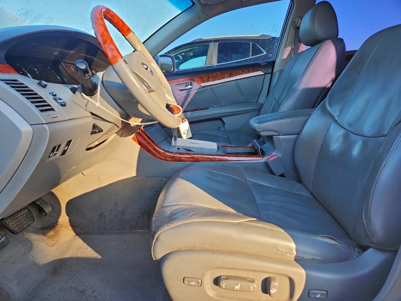 Toyota Avalon Xl Image 12