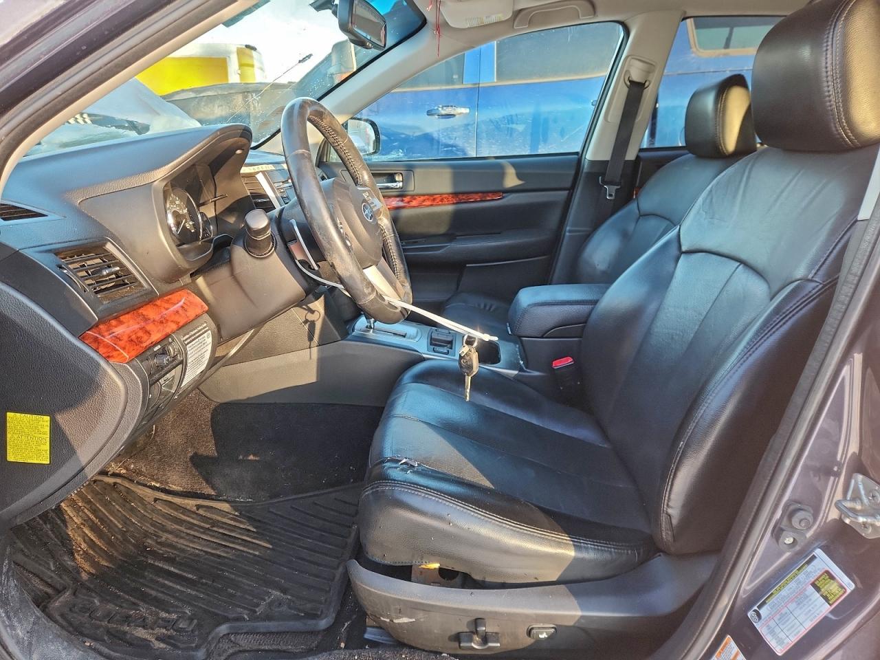 Subaru Outback 2.5i Limited Image 5