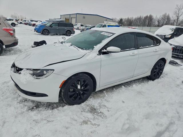  Salvage Chrysler 200