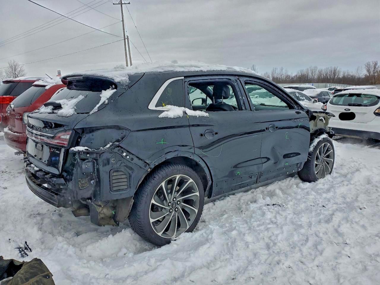 Lincoln Nautilus Reserve Image 11