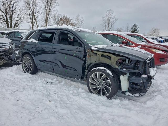 Lincoln Nautilus Reserve Image 6