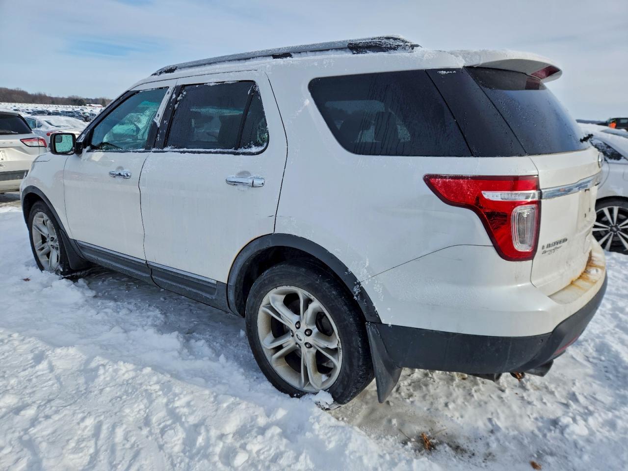 Ford Explorer Limited Image 7