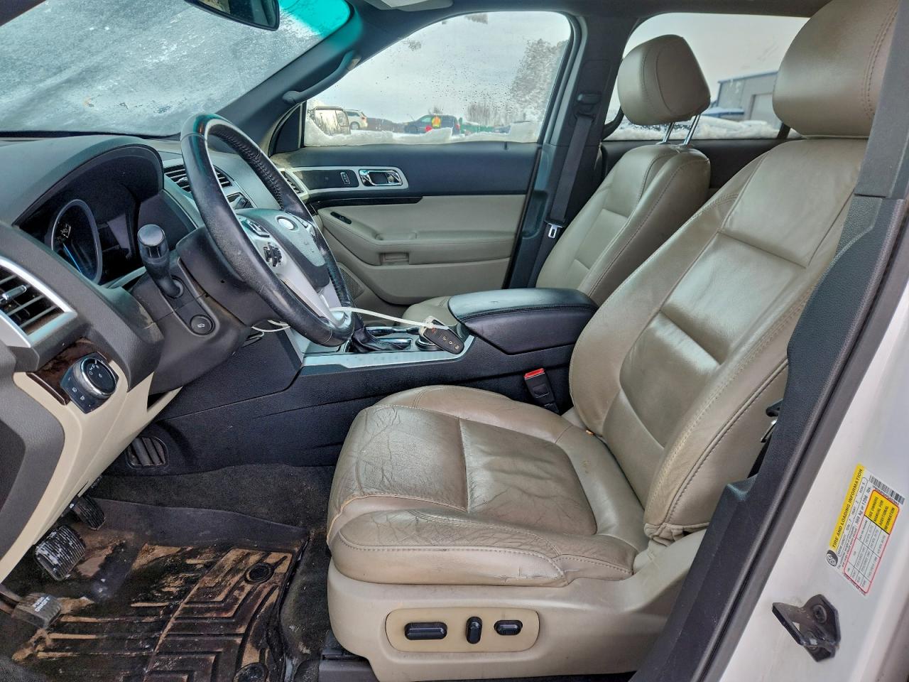 Ford Explorer Limited Image 5