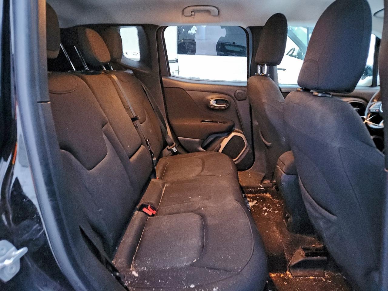 Jeep Renegade Latitude Image 10