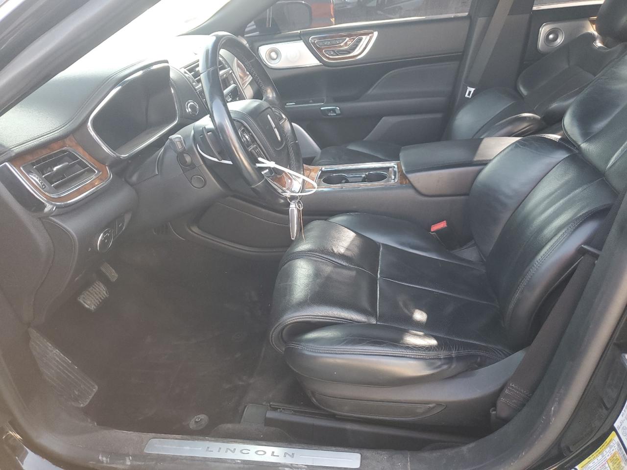 Lincoln Continental Reserve Image 8