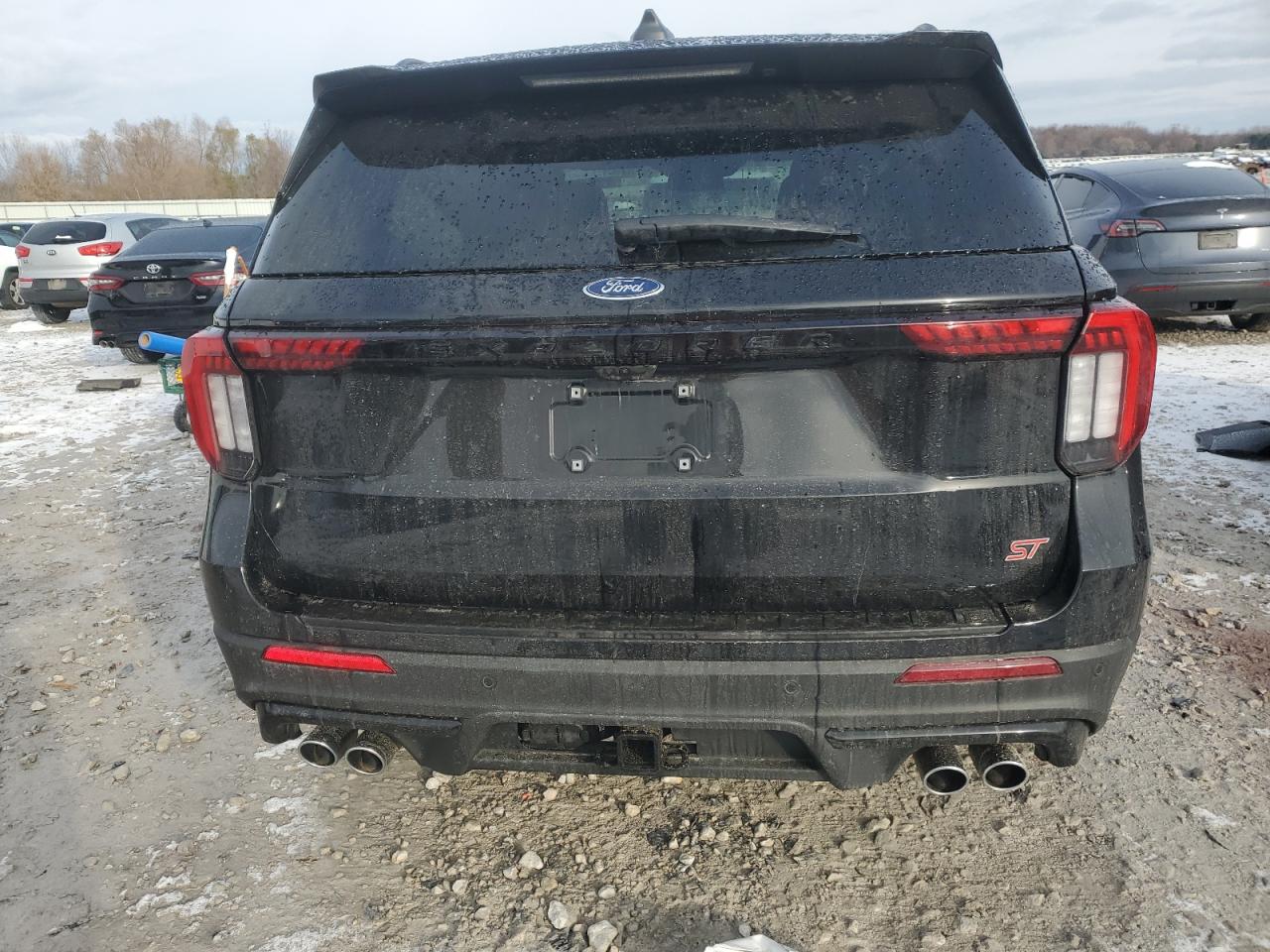 Ford Explorer St Image 4