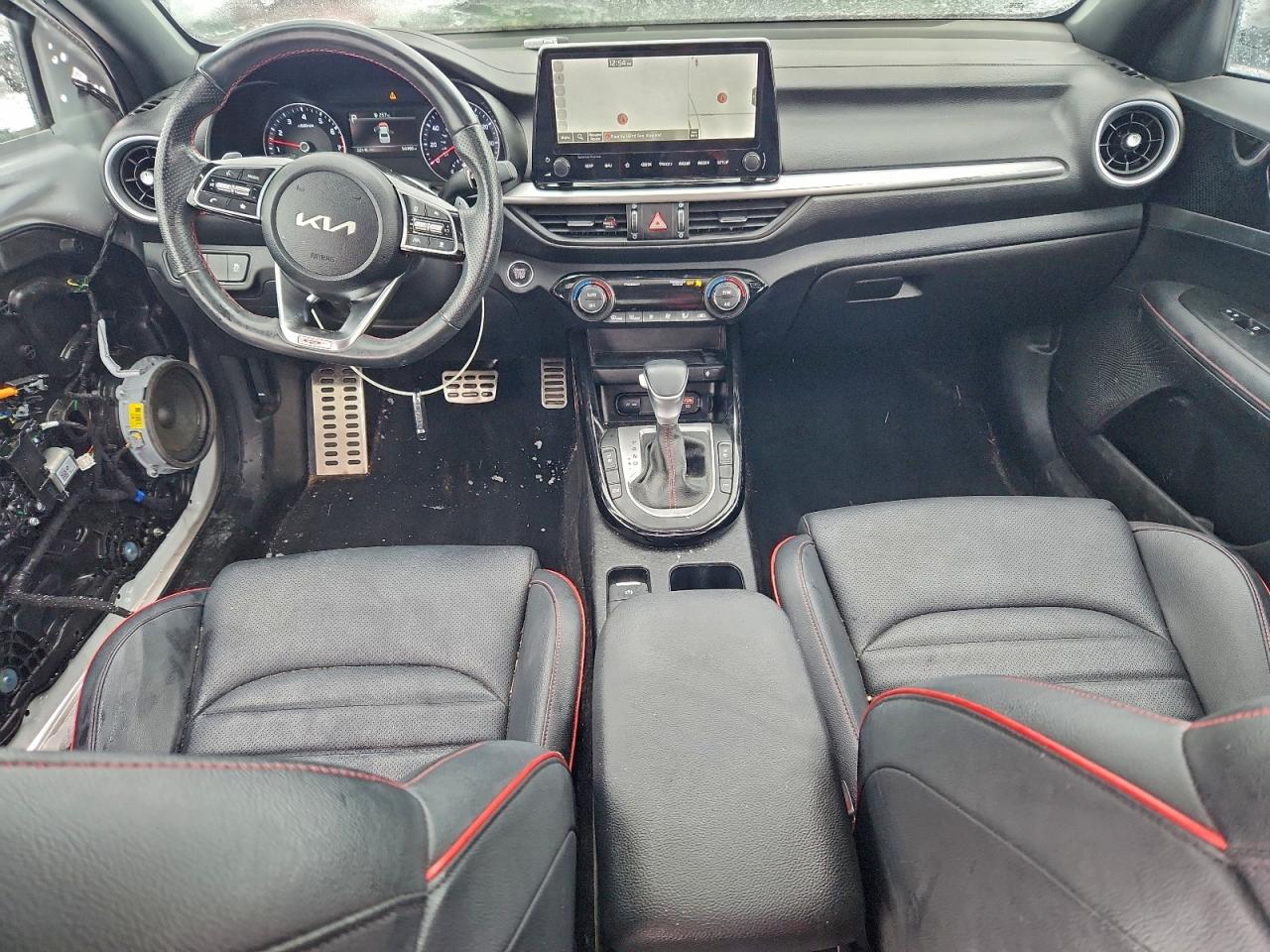 Kia Forte Gt Image 13