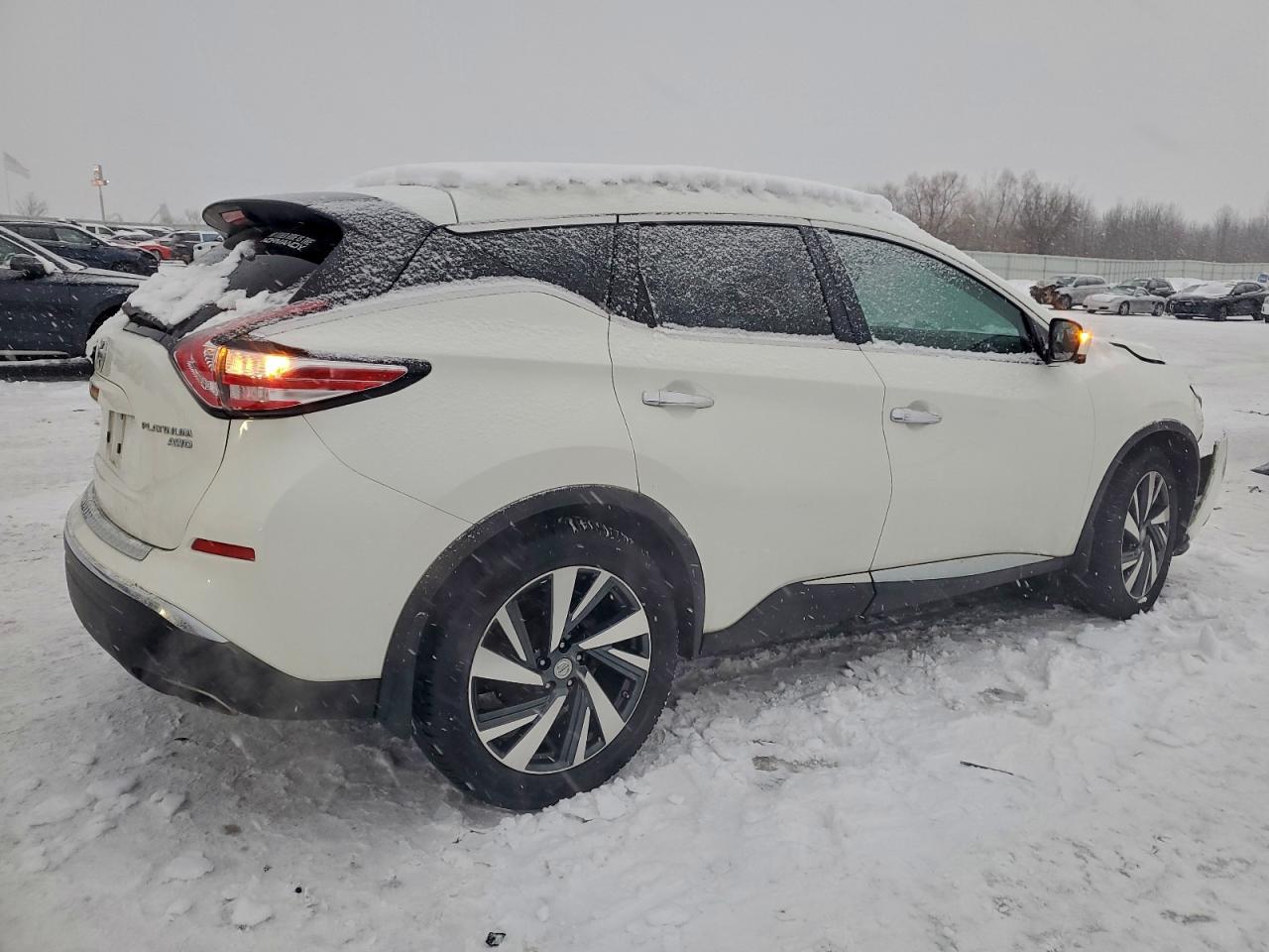Nissan Murano S Image 3