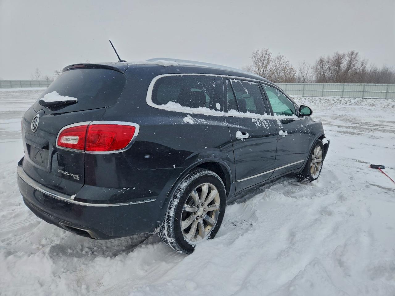 Buick Enclave Image 3