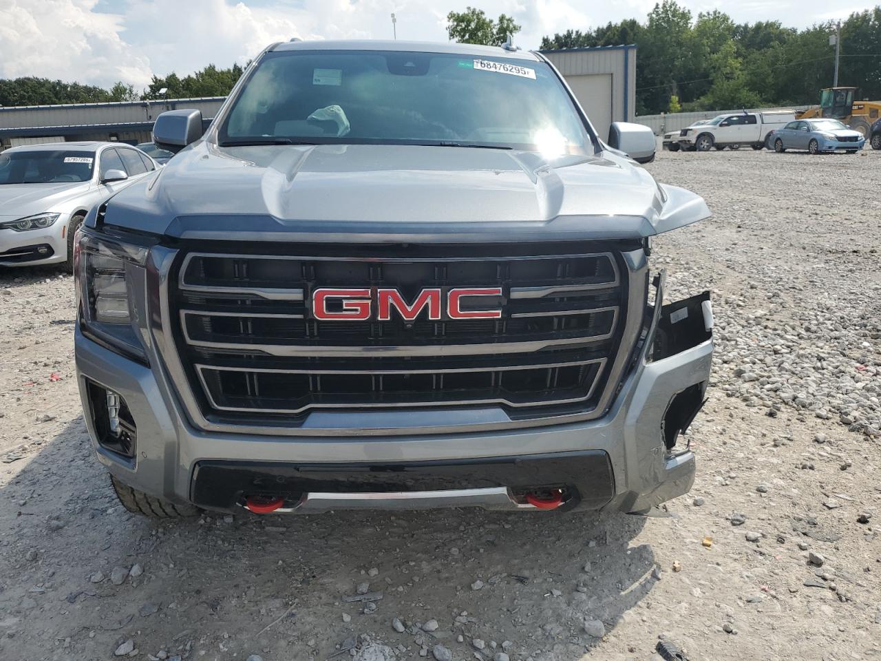 GMC Yukon K1500 At4 Image 8