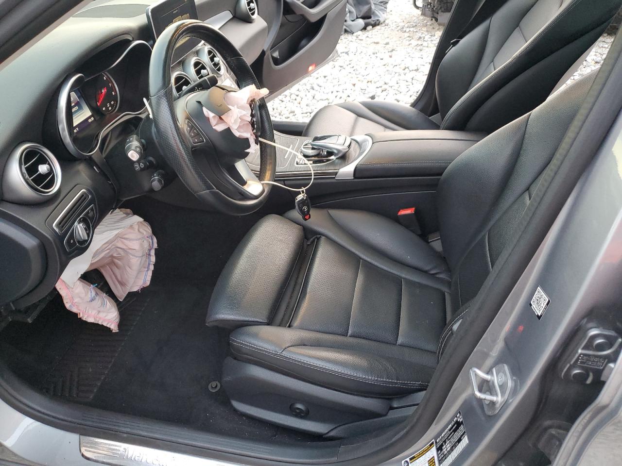 Mercedes-Benz C-Class 300 4matic Image 6