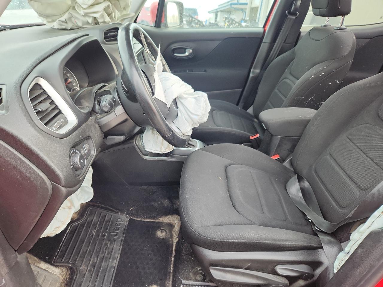 Jeep Renegade Latitude Image 10