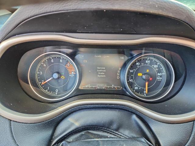 Jeep Grand Cherokee Limited Image 3