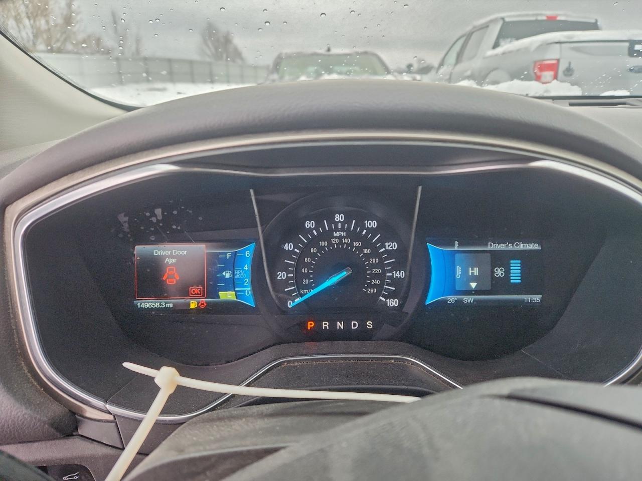 Ford Fusion Se Image 11