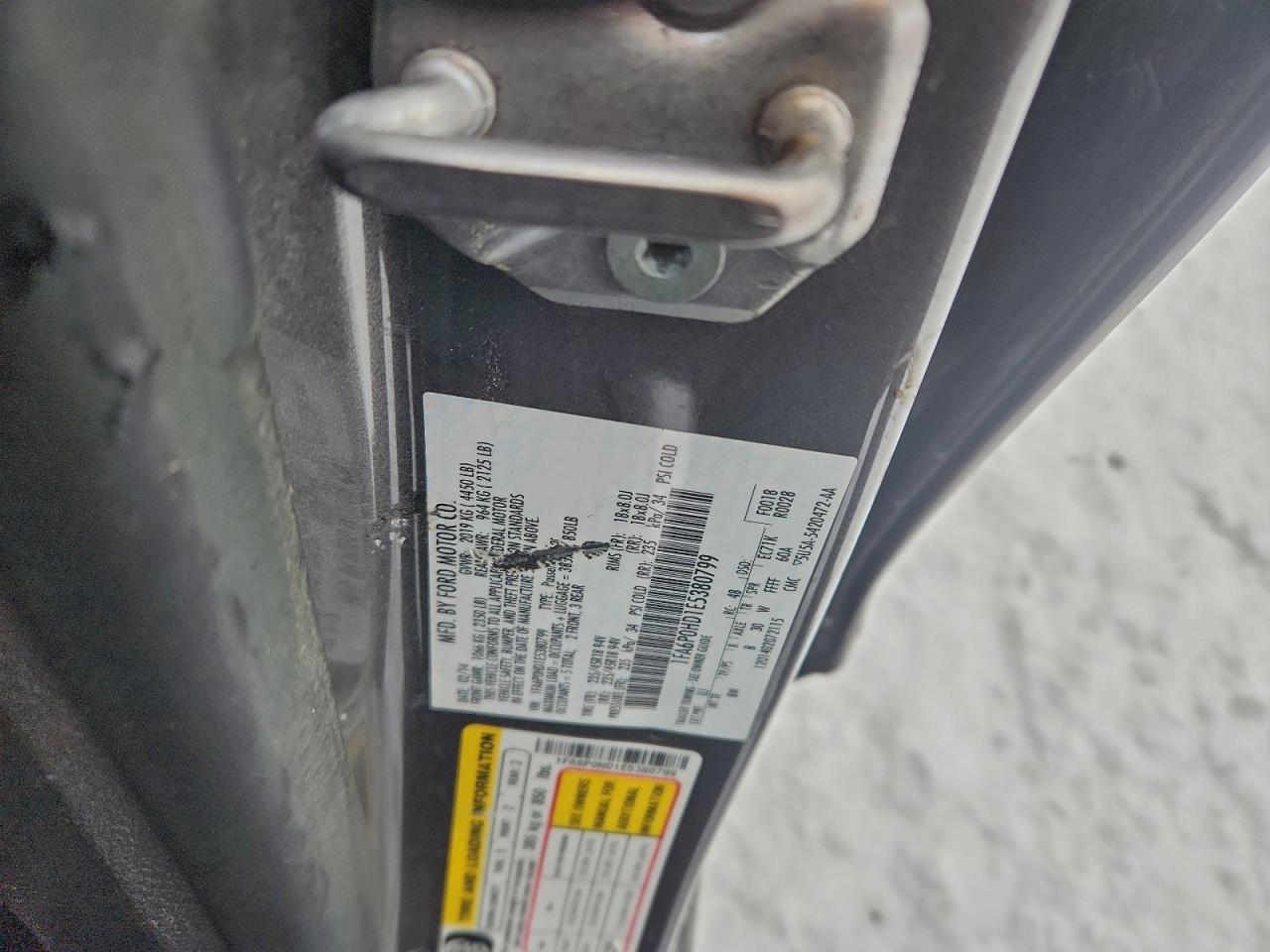 Ford Fusion Se Image 10