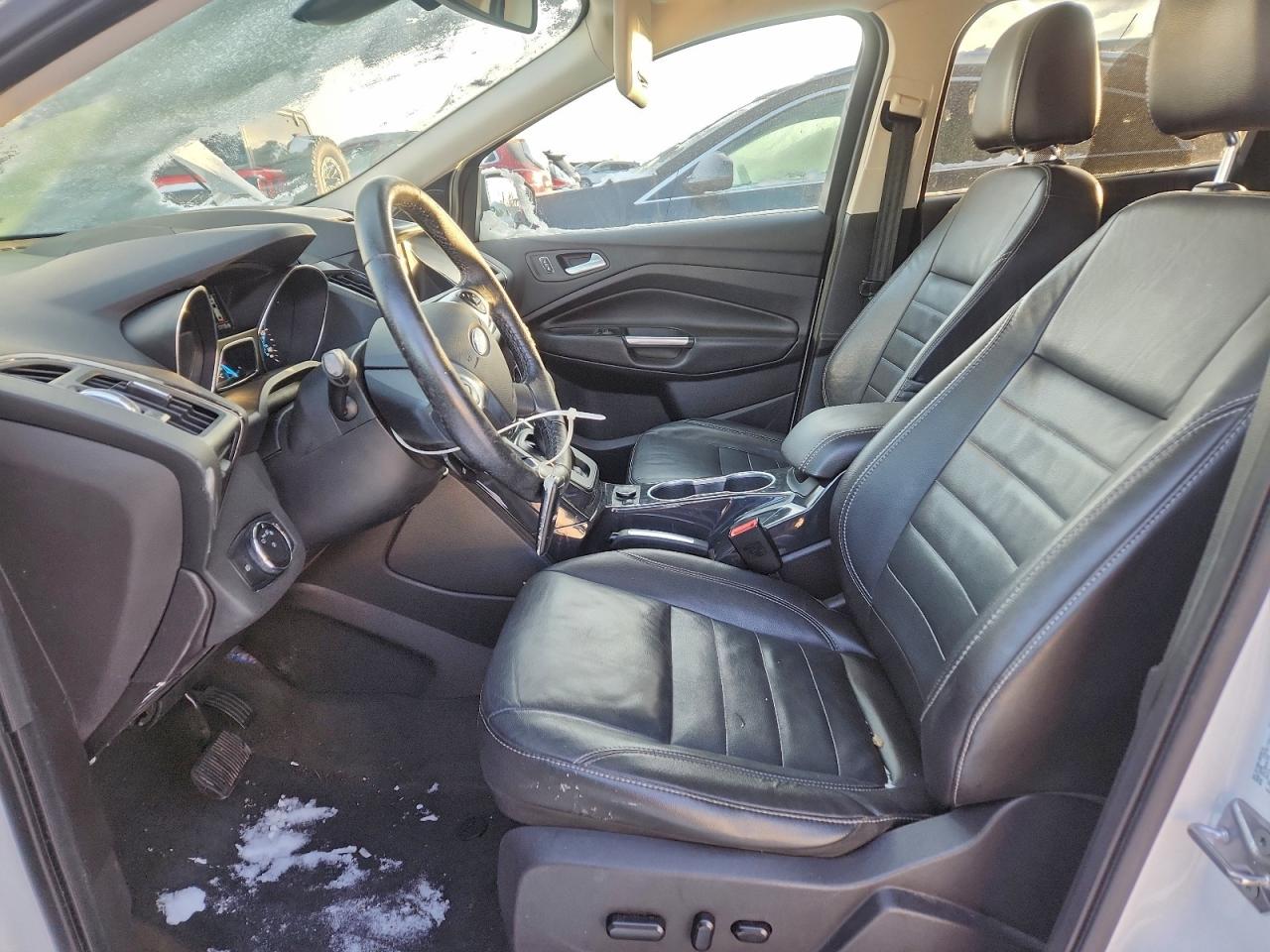 Ford Escape Titanium Image 7