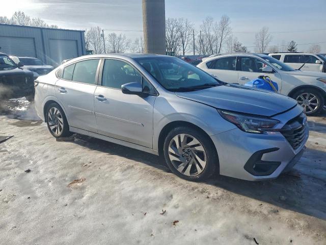 Subaru Legacy Limited Image 8