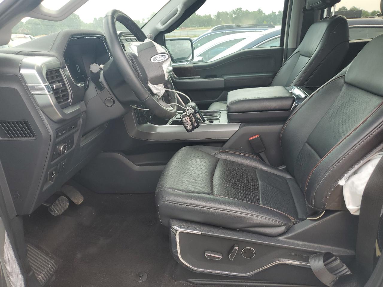 Ford F-150 Supercrew Image 9