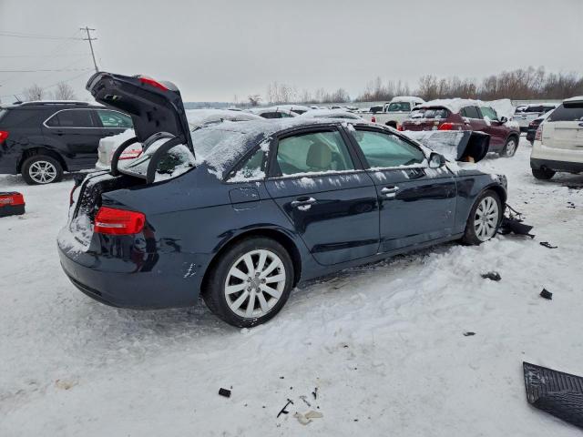 Audi A4 Premium Image 2