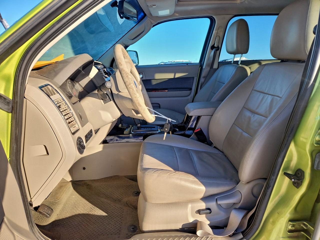 Ford Escape Hybrid Image 3