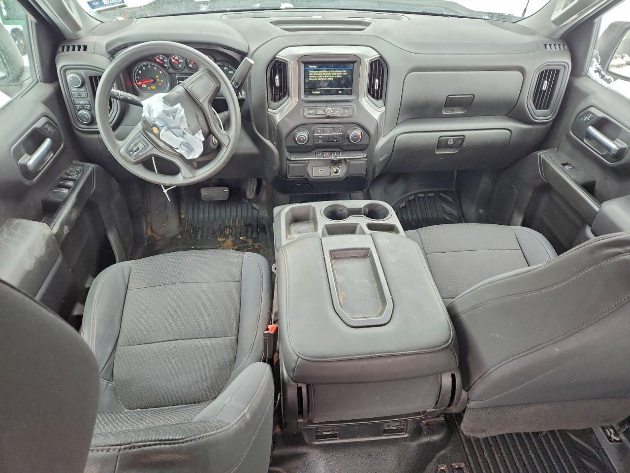 Chevrolet Silverado K1500 Image 4