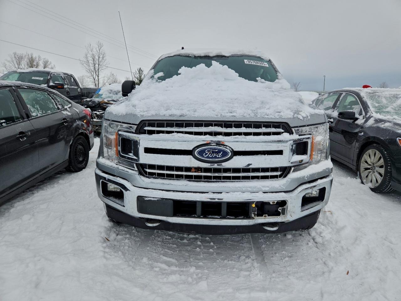 Ford F-150 Supercrew Image 8